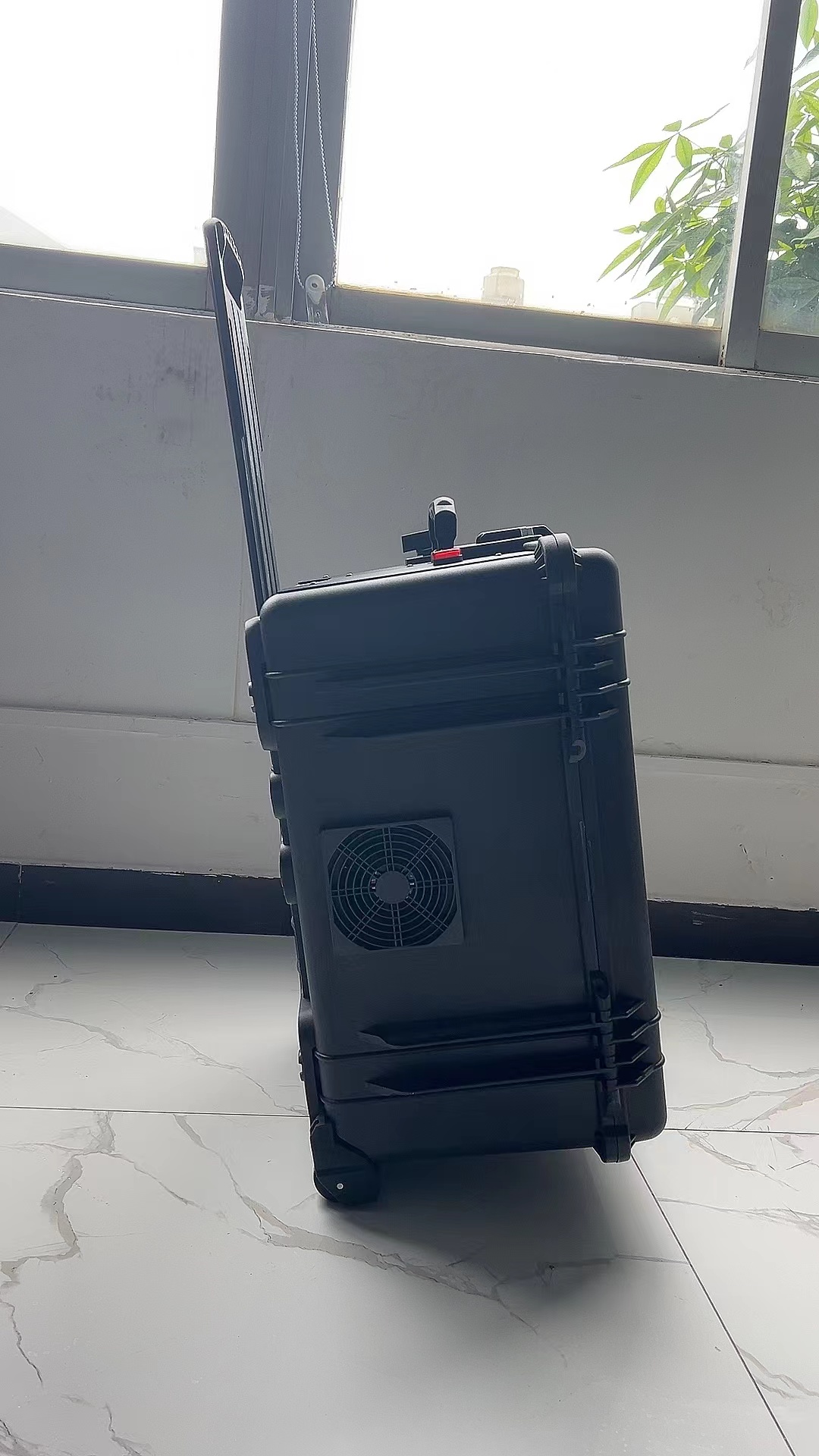 全州手拉箱型移动通信干扰器
